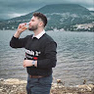 AlexandruMol-674